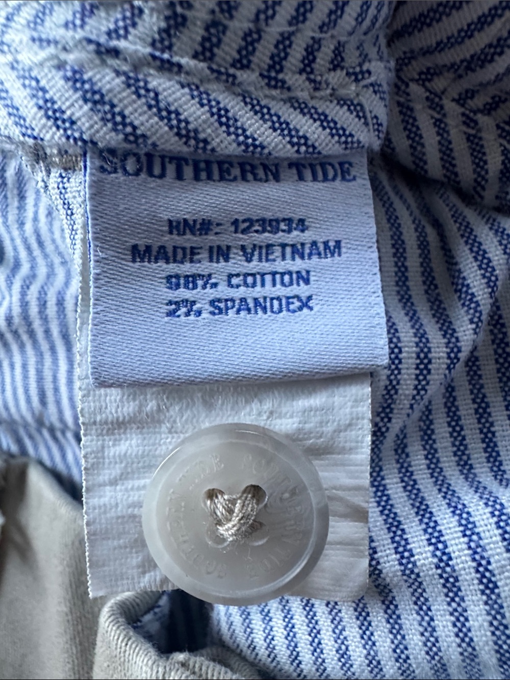 Southern Tide 5" Khaki Shorts - Picture 3 of 4